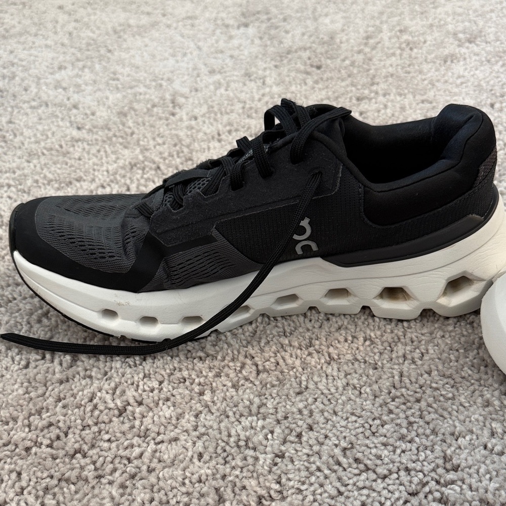 On Cloudrunner 2 - image 6